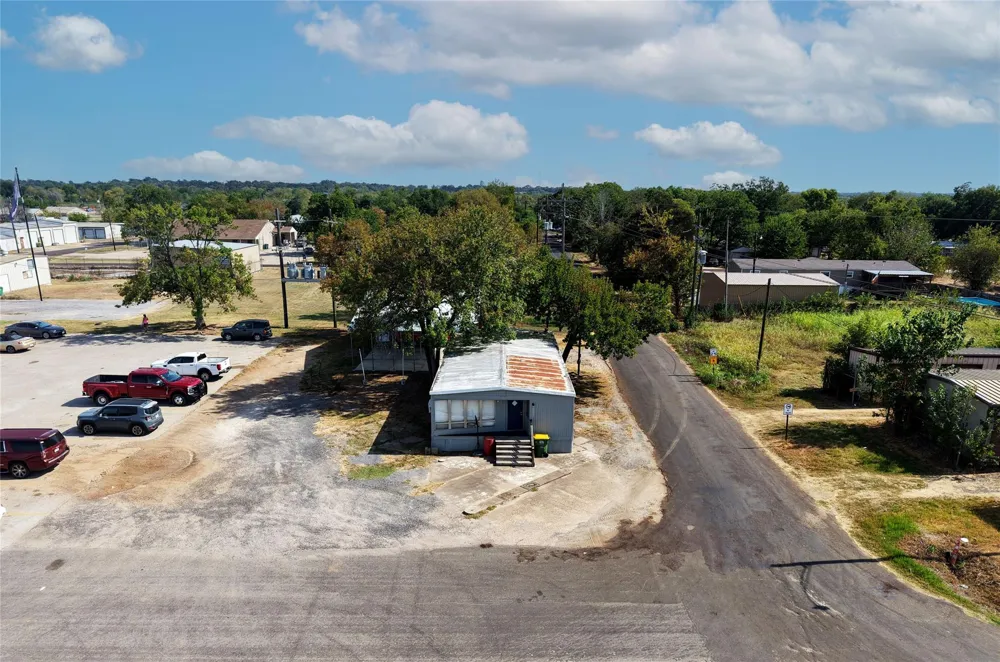 225 Main Street Normangee, TX 77871
