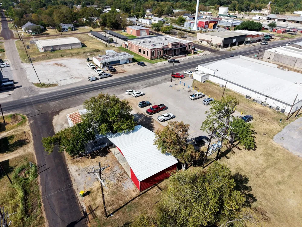 225 Main Street Normangee, TX 77871