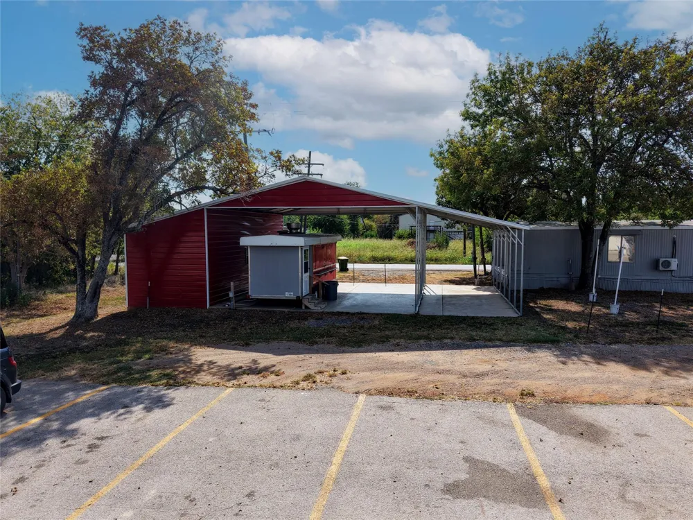 225 Main Street Normangee, TX 77871