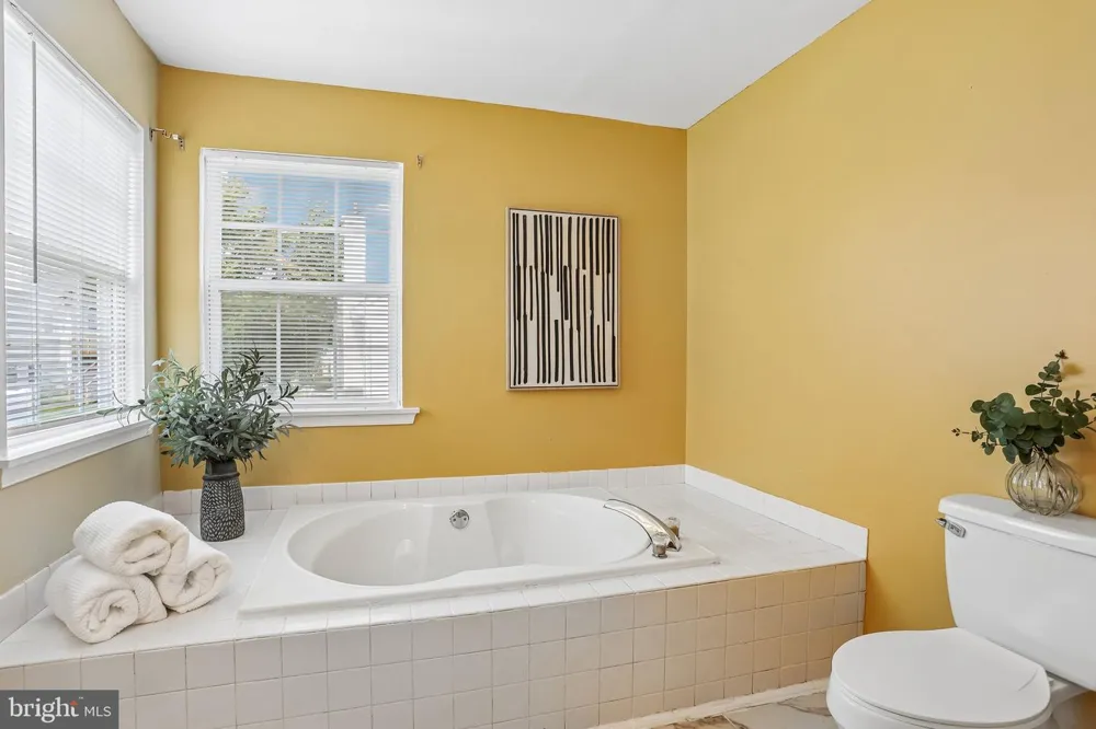 1289 MEADOWVIEW DRIVE Pottstown, PA 19464