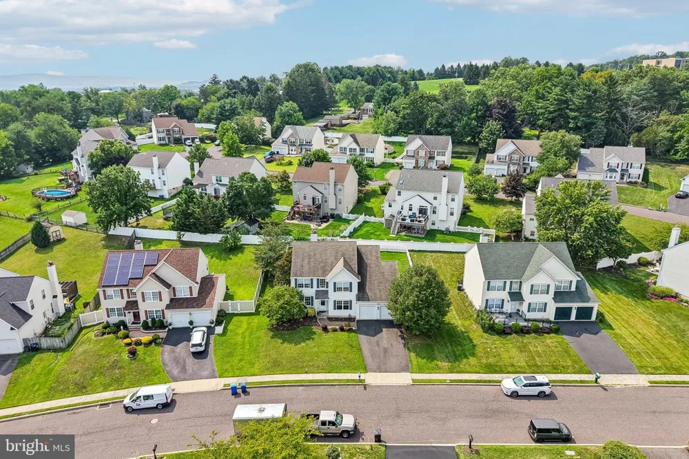 1289 MEADOWVIEW DRIVE Pottstown, PA 19464