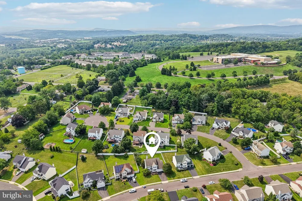 1289 MEADOWVIEW DRIVE Pottstown, PA 19464