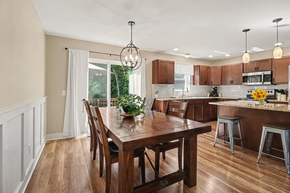 2047 Lakeshore Drive Ludington, MI 49431