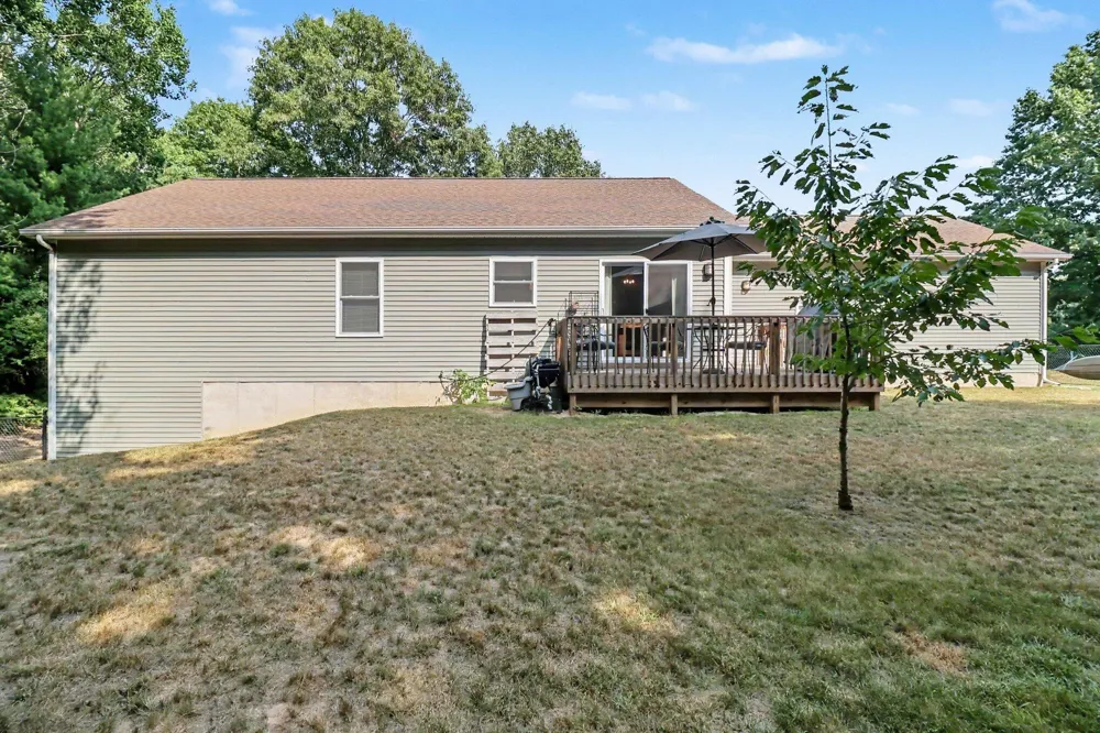 2047 Lakeshore Drive Ludington, MI 49431