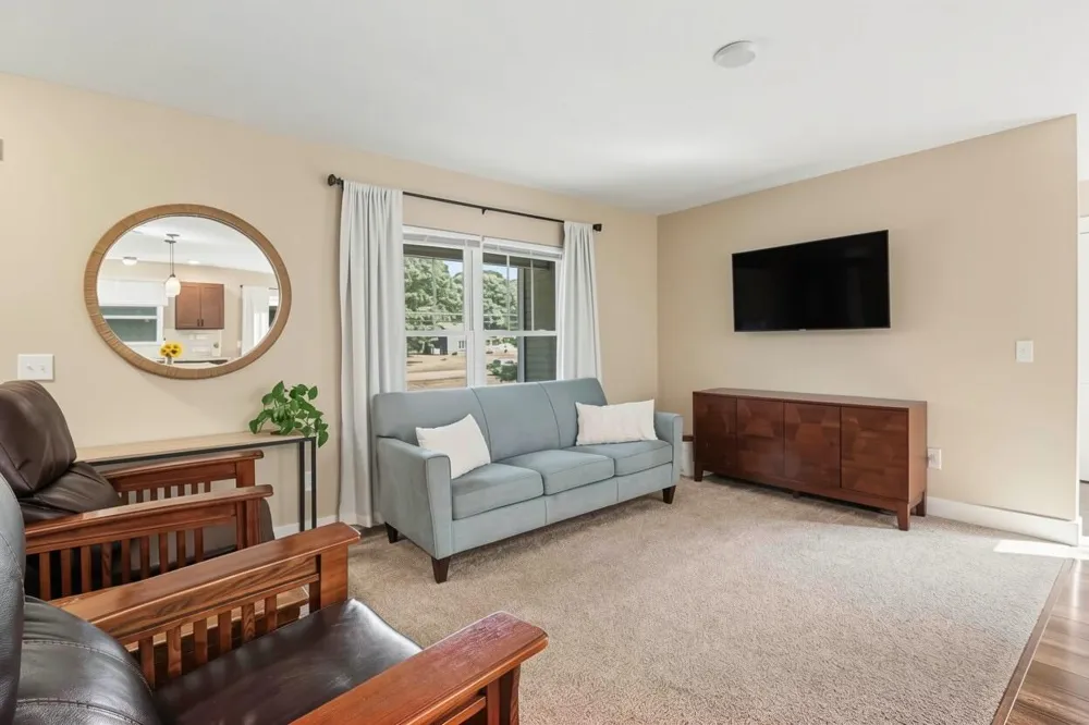 2047 Lakeshore Drive Ludington, MI 49431