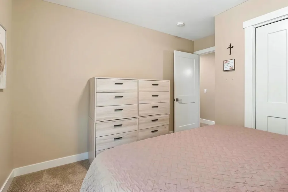 2047 Lakeshore Drive Ludington, MI 49431