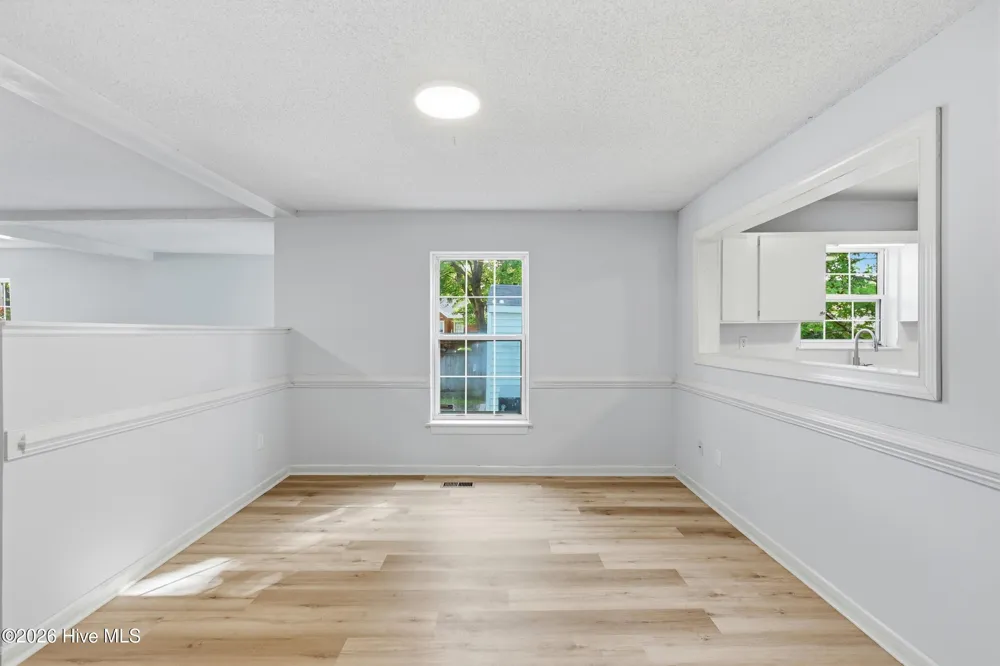 3338 North Barrett Street Farmville, NC 27828