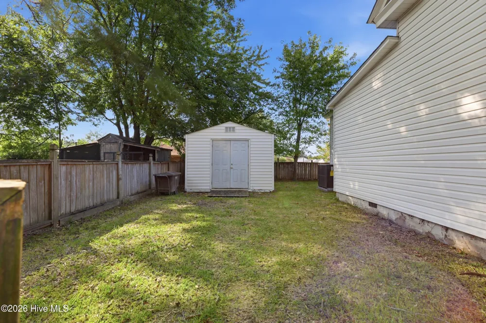3338 North Barrett Street Farmville, NC 27828