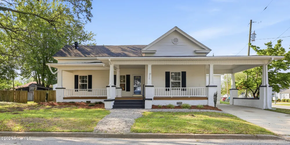 3338 North Barrett Street Farmville, NC 27828