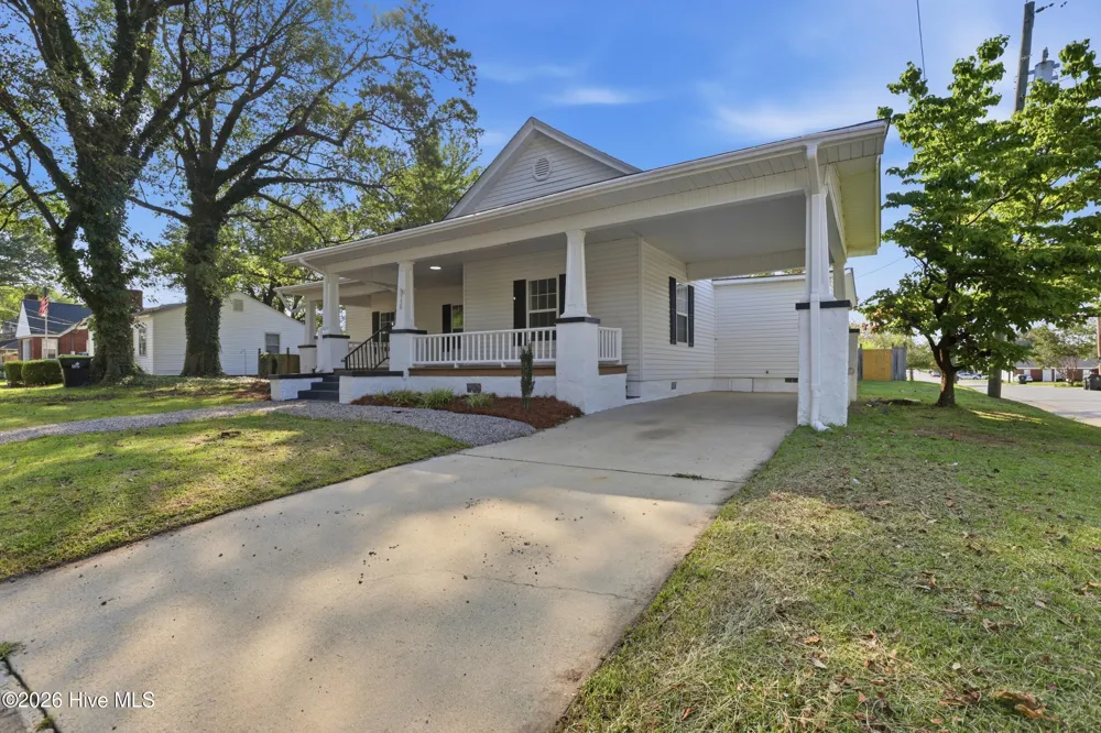3338 North Barrett Street Farmville, NC 27828