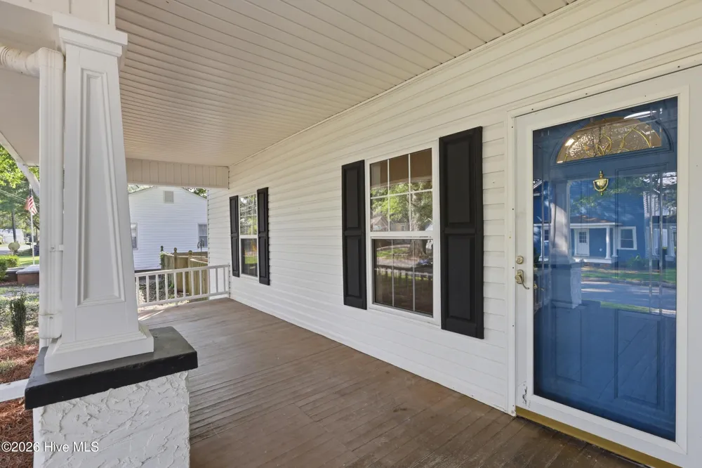 3338 North Barrett Street Farmville, NC 27828
