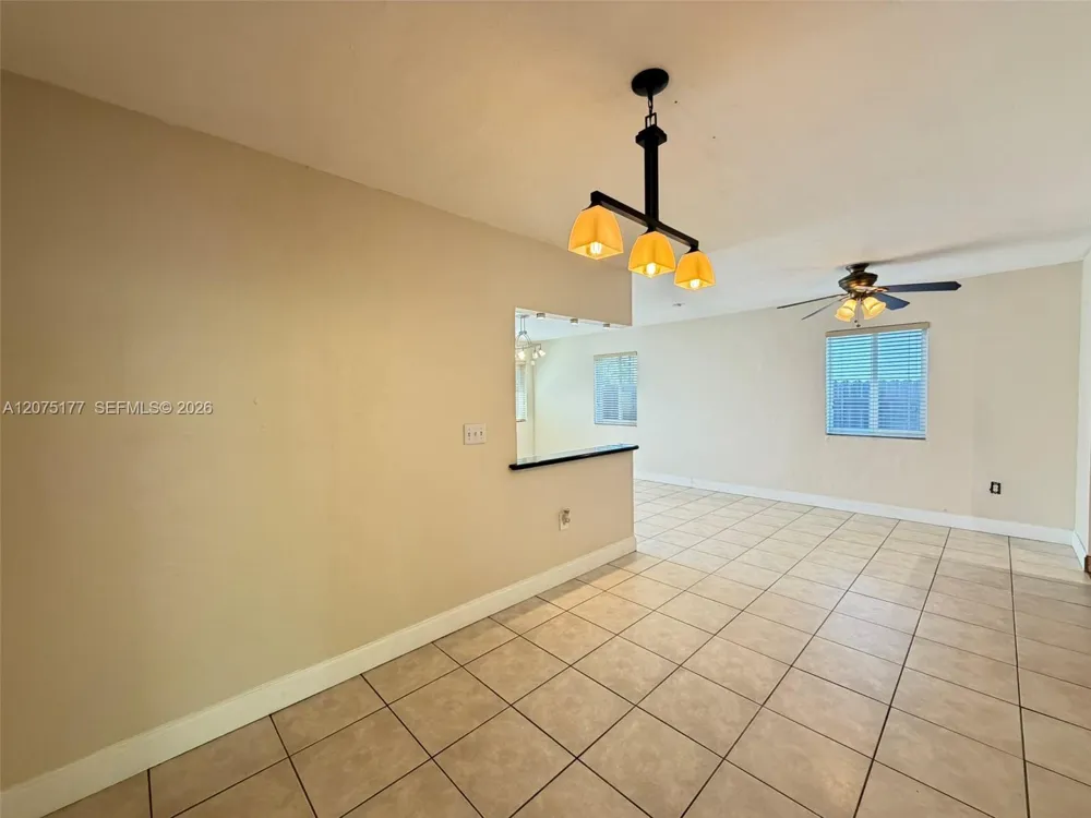 4585 E 9th Ln Hialeah, FL 33013