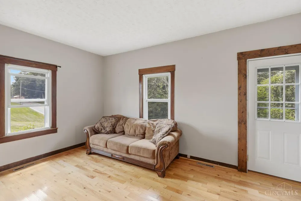 6586 S St Rt 123 Harlan, OH 45152