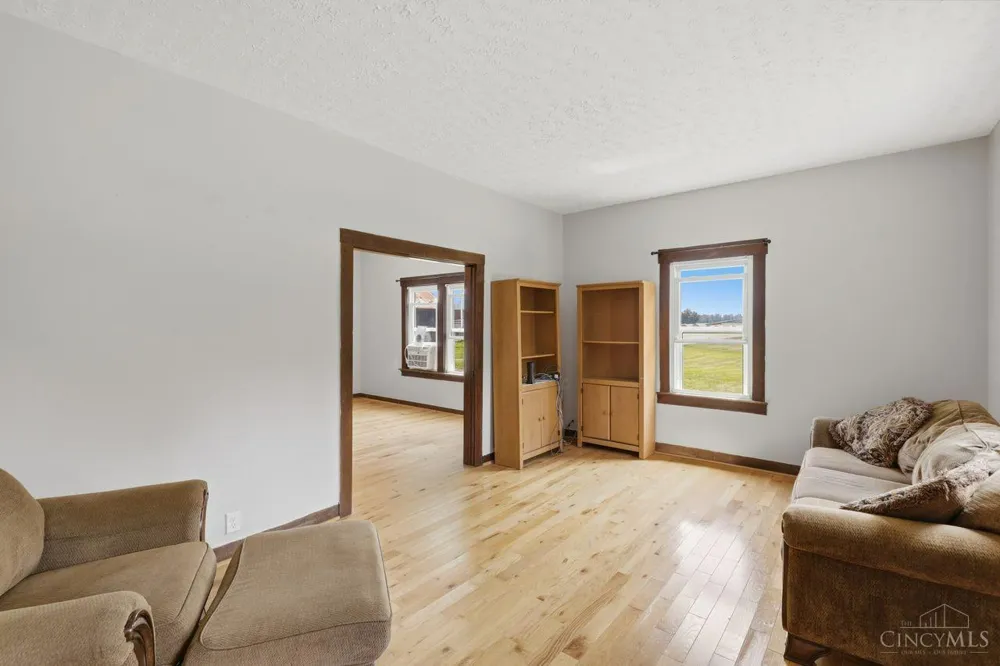 6586 S St Rt 123 Harlan, OH 45152