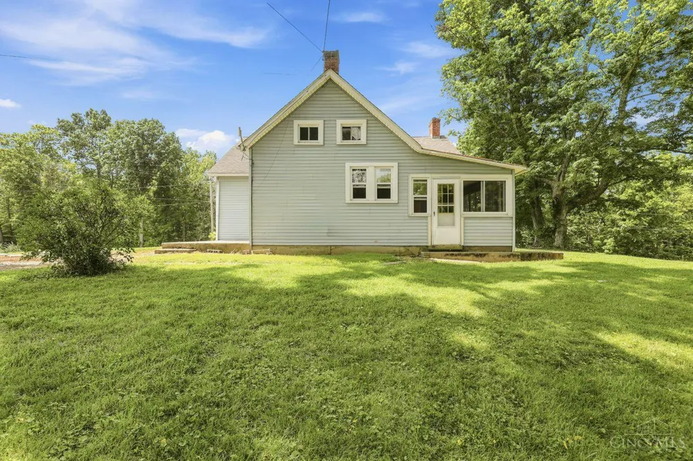 6586 S St Rt 123 Harlan, OH 45152