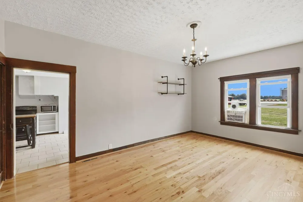 6586 S St Rt 123 Harlan, OH 45152
