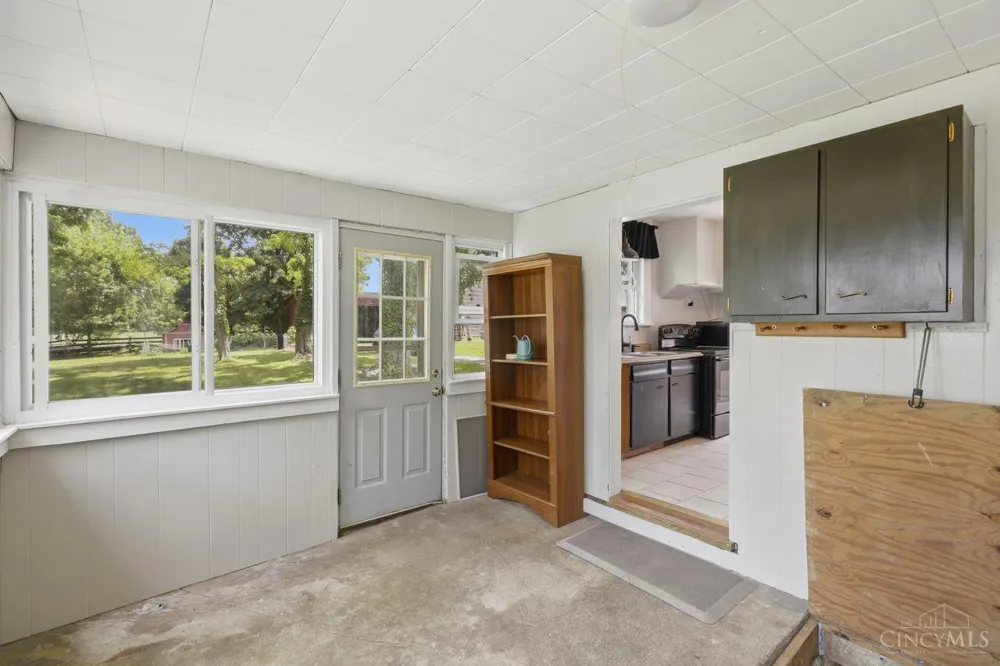 6586 S St Rt 123 Harlan, OH 45152