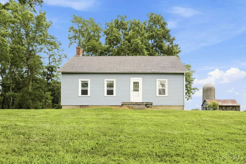 6586 S St Rt 123 Harlan, OH 45152