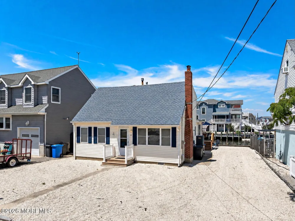 22 Joan Drive Manahawkin, NJ 08050