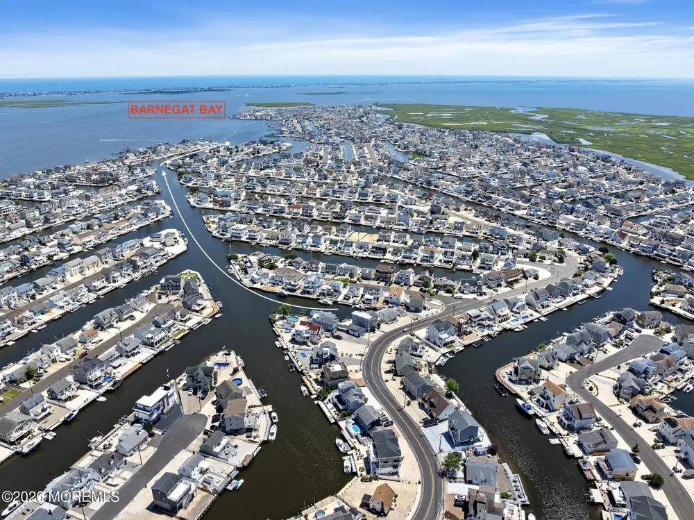 22 Joan Drive Manahawkin, NJ 08050