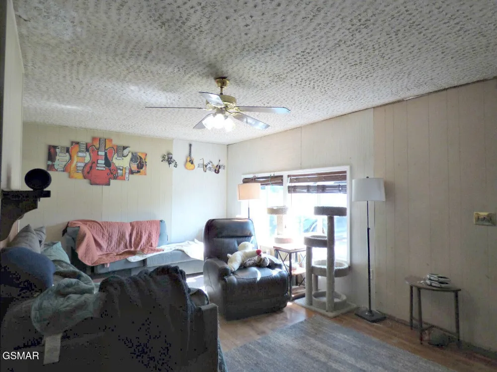 2114 Eastview Avenue Jefferson City, TN 37760