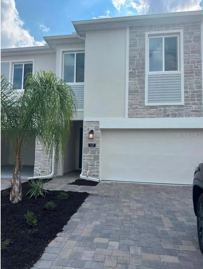 157 NINE IRON DRIVE Davenport, FL 33896