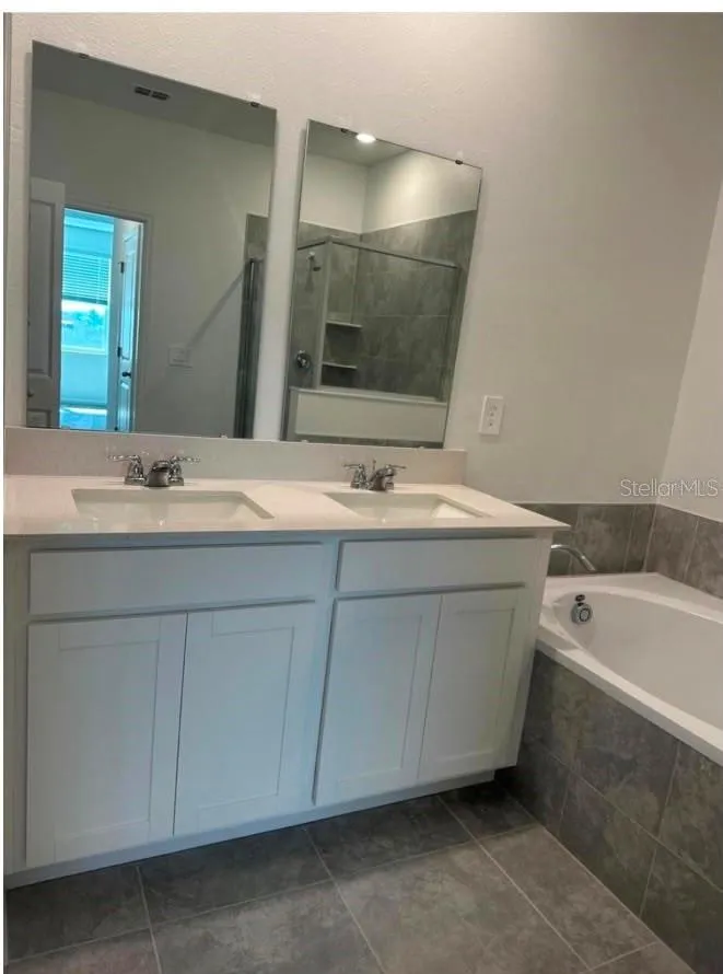 157 NINE IRON DRIVE Davenport, FL 33896