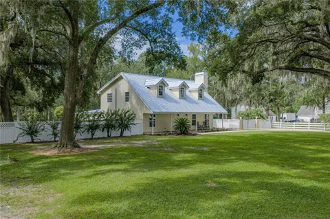 3501 E TRAPNELL ROAD