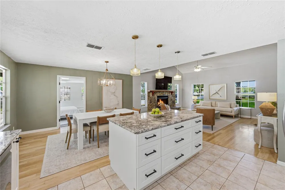 3501 E TRAPNELL ROAD Plant City, FL 33566