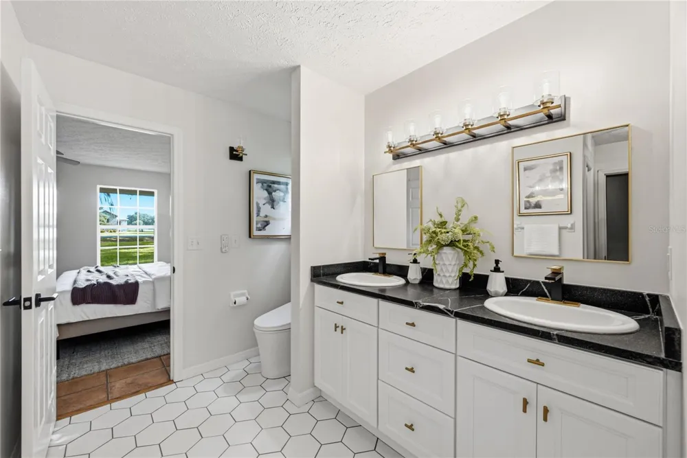 3501 E TRAPNELL ROAD Plant City, FL 33566