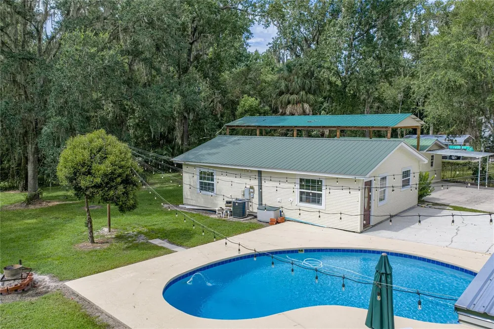 3501 E TRAPNELL ROAD Plant City, FL 33566