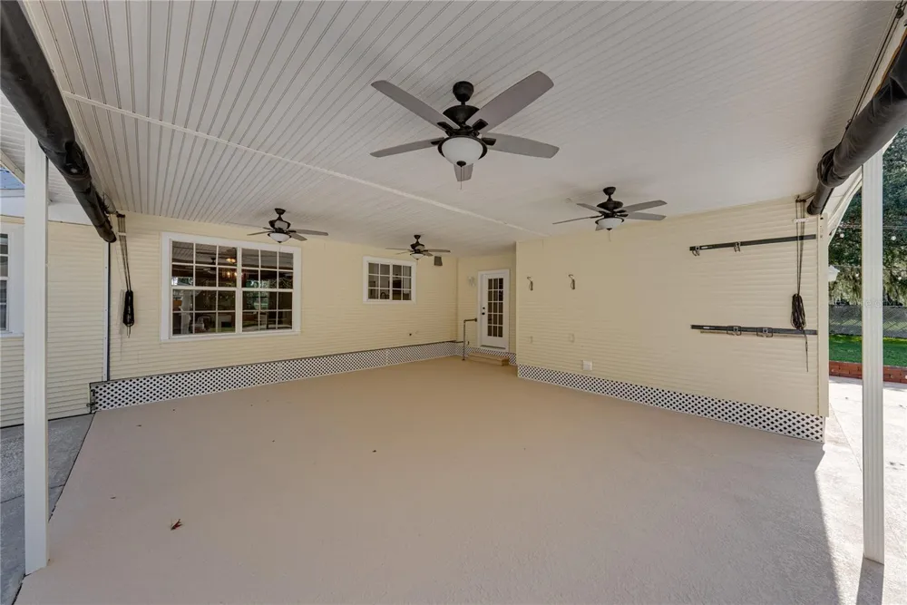 3501 E TRAPNELL ROAD Plant City, FL 33566