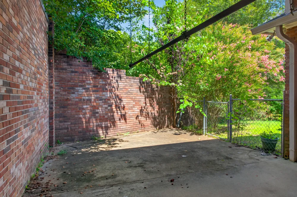 788 Long Hollow Road Rock Spring, GA 30739