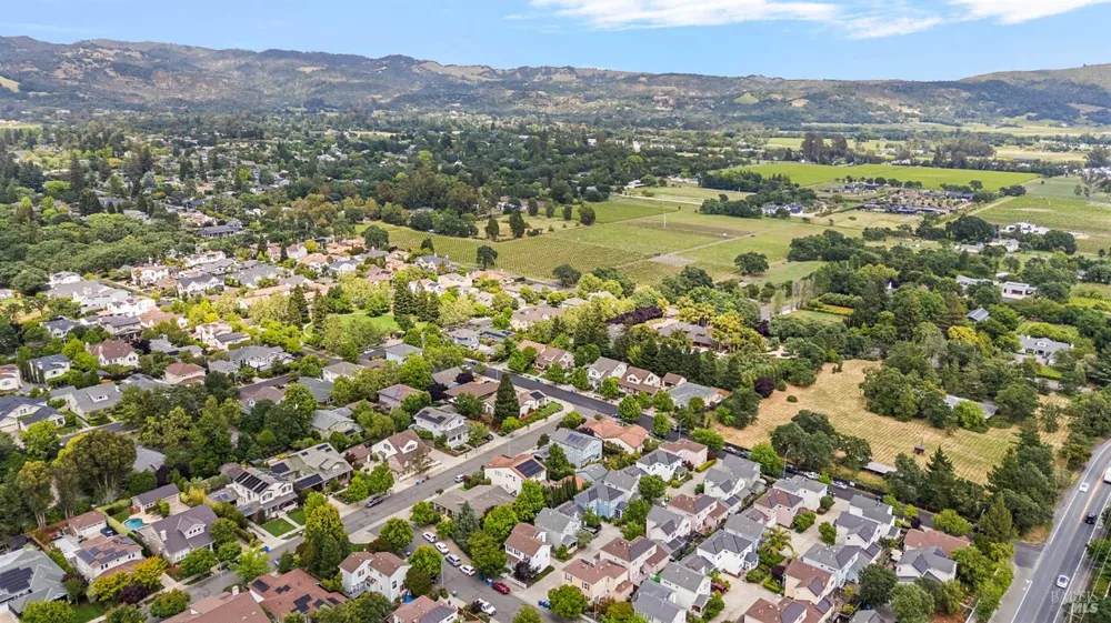405 Brockman Lane Sonoma, CA 95476