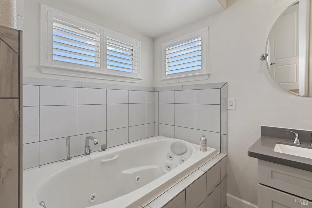 405 Brockman Lane Sonoma, CA 95476