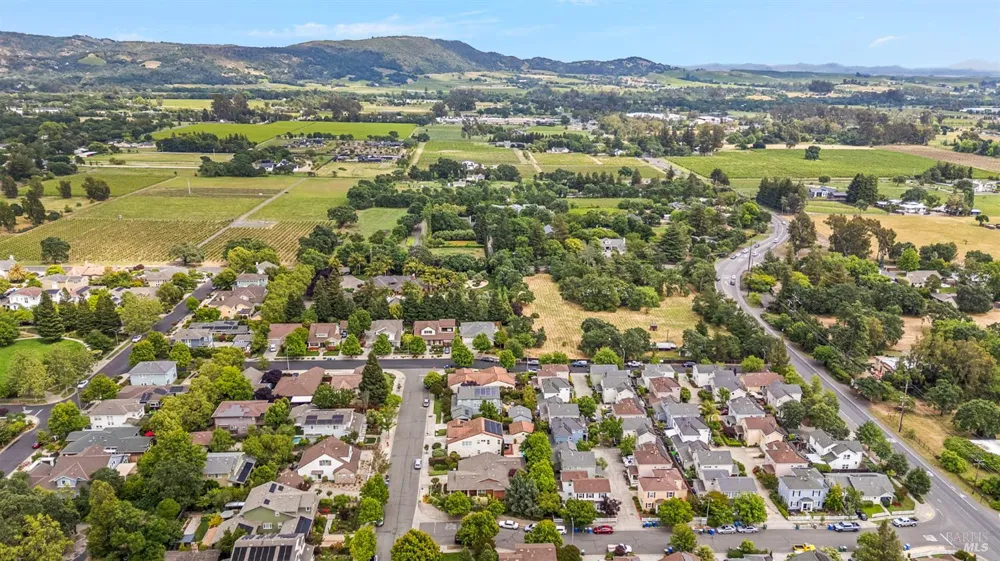 405 Brockman Lane Sonoma, CA 95476