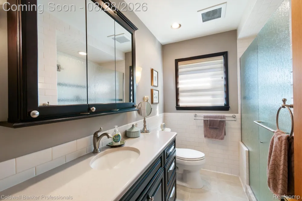 3557 Baybrook Drive Waterford Charter Township, MI 48329
