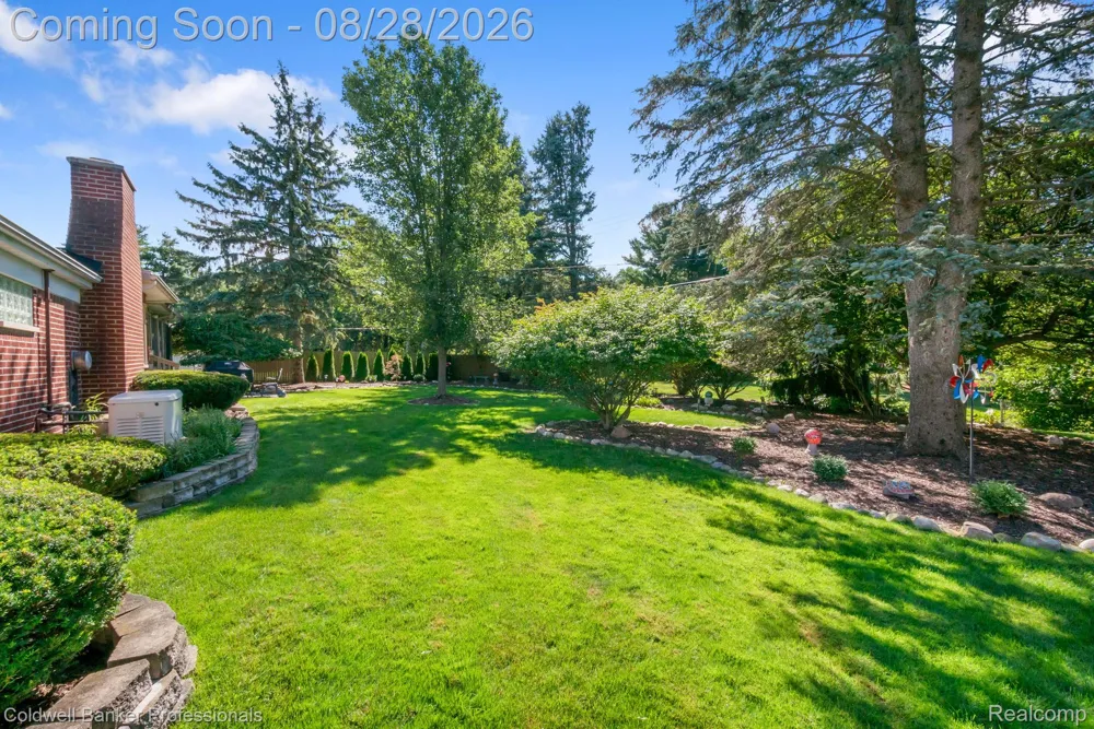 3557 Baybrook Drive Waterford Charter Township, MI 48329