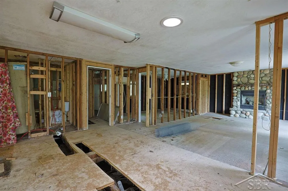 3840 Water Road Jerome Township, MI 48657