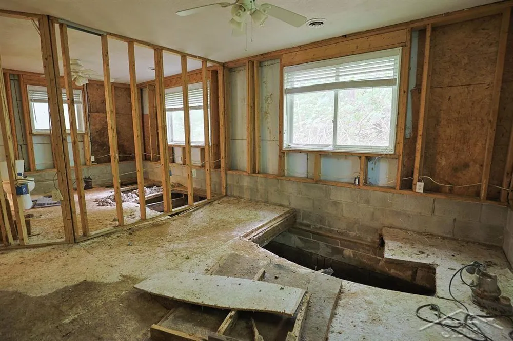 3840 Water Road Jerome Township, MI 48657