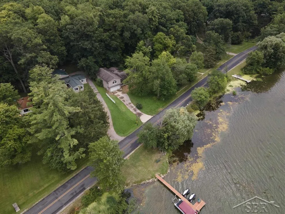 3840 Water Road Jerome Township, MI 48657
