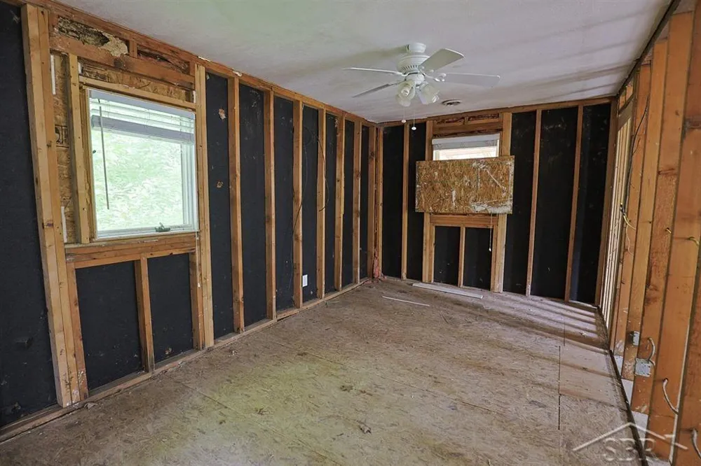3840 Water Road Jerome Township, MI 48657