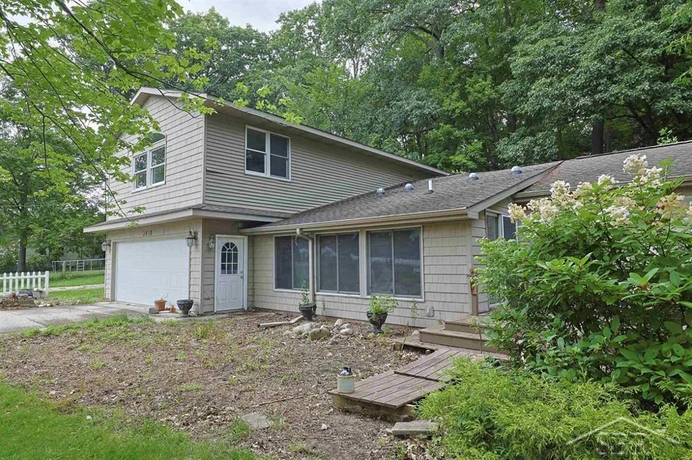 3840 Water Road Jerome Township, MI 48657