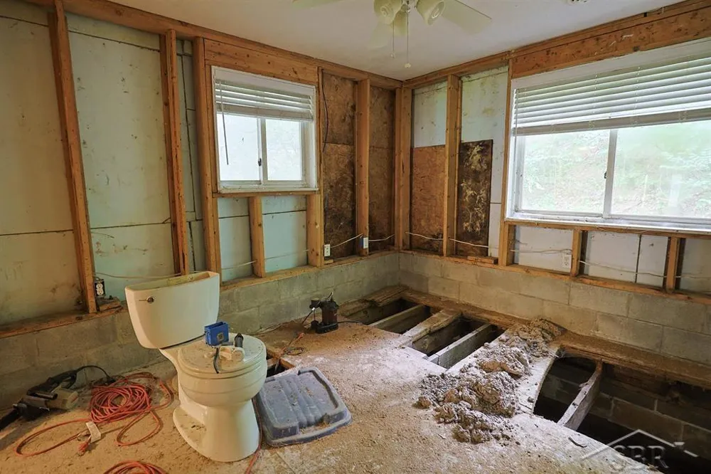3840 Water Road Jerome Township, MI 48657