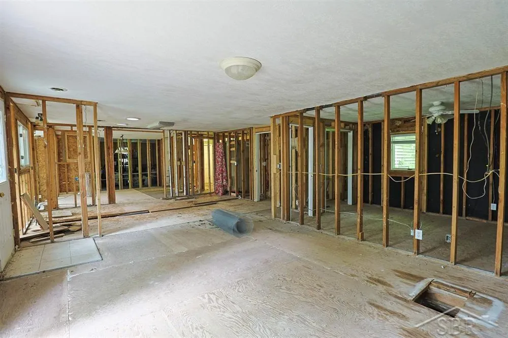 3840 Water Road Jerome Township, MI 48657