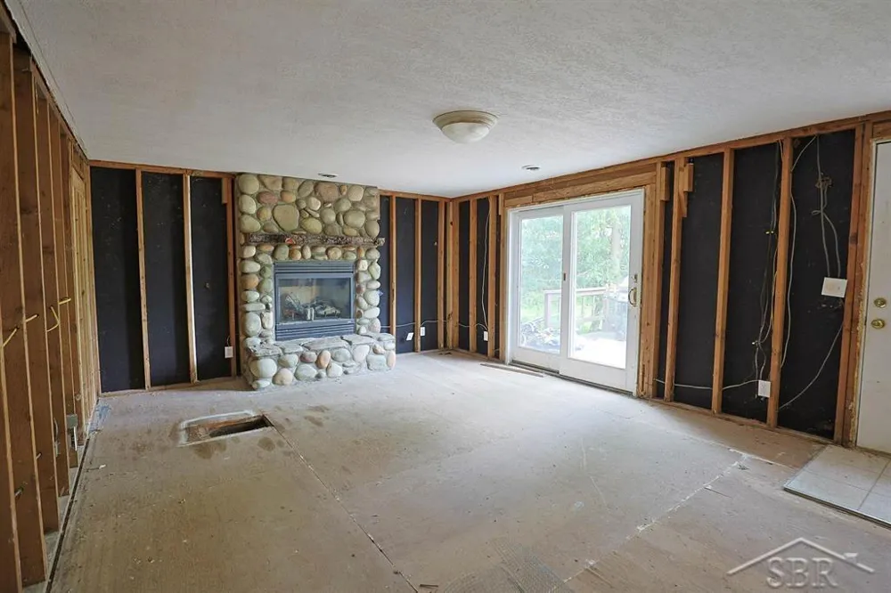 3840 Water Road Jerome Township, MI 48657