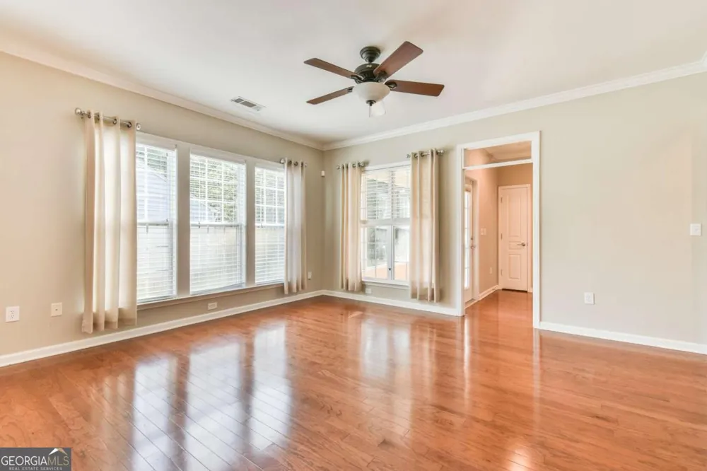 6136 Longleaf DR Hoschton, GA 30548