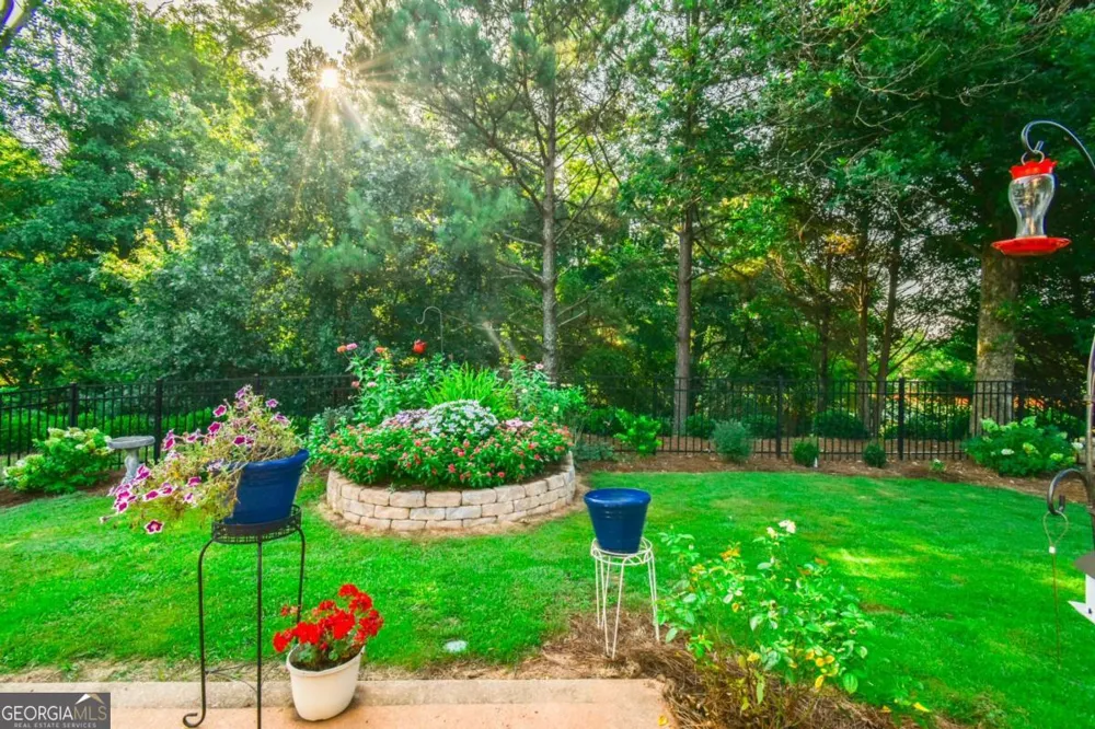6136 Longleaf DR Hoschton, GA 30548