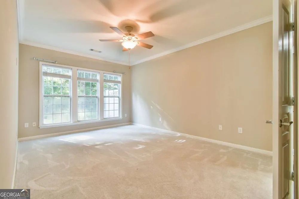 6136 Longleaf DR Hoschton, GA 30548