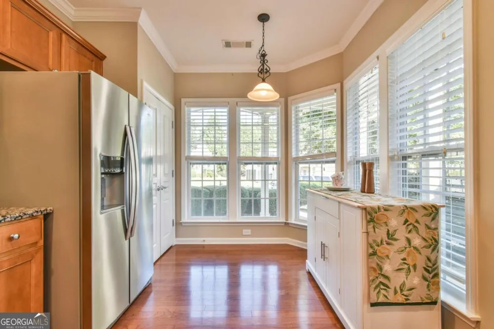 6136 Longleaf DR Hoschton, GA 30548